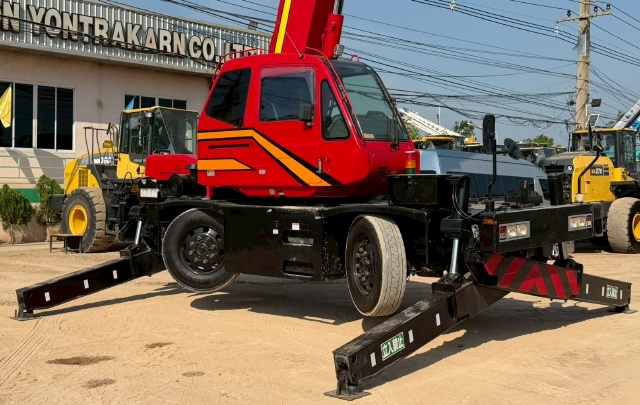 ขายรถเครน TADANO GR100N-1 (ขนาด 10 ตัน) ปี 2006 นำเข้าจากญี่ปุ่น พร้อมใช้ มีVDOการทำงานครับ