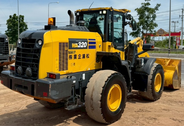 ขายรถตักล้อยาง KOMATSU WA320-8 ปี 2022 พร้อมใช้ มีVDOการทำงานครับ