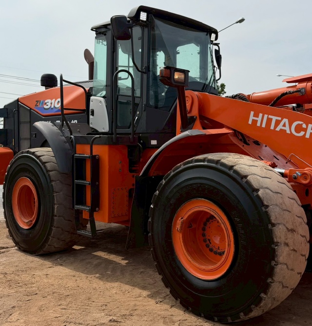 ขายรถตักล้อยาง HITACHI ZW310-6 ปี 2018 นำเข้าจากญี่ปุ่น พร้อมใช้ มีVDOการทำงานครับ ขายรถตักล้อยาง HITACHI ZW310-6 ปี 2018 นำเข้าจากญี่ปุ่น พร้อมใช้ มีVDOการทำงานครับ