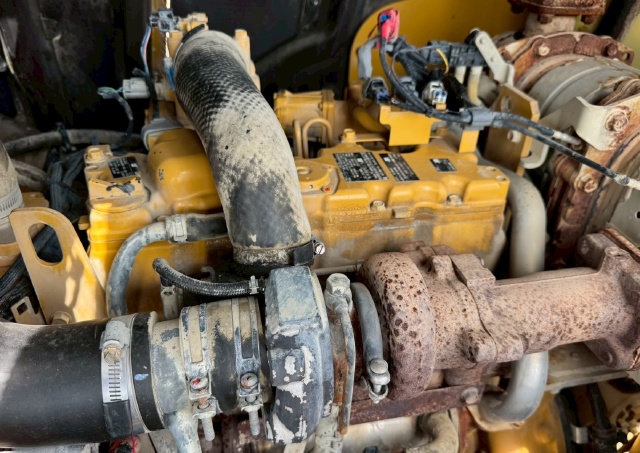 ขายรถตักล้อยาง CAT 910K ปี 2015 พร้อมใช้ มีVDOการทำงานครับ