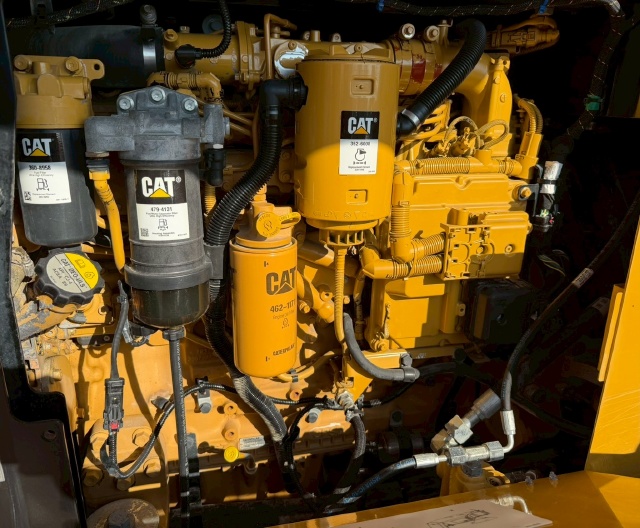 ขายรถตักล้อยาง CAT 930M ปี 2018 นำเข้าจากญี่ปุ่น พร้อมใช้ มีVDOการทำงานครับ