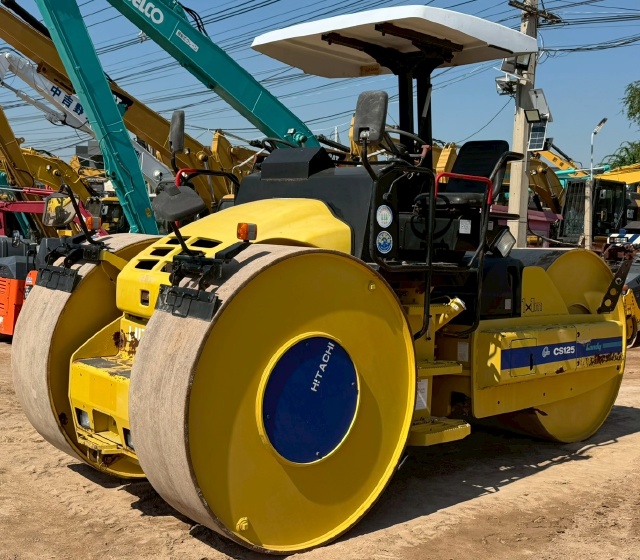 ขายรถบด DYNAPAC CS125 ปี 2000 นำเข้าจากญี่ปุ่น พร้อมใช้ มีVDOการทำงานครับ