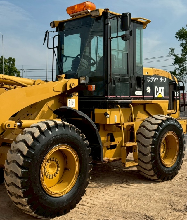 ขายรถตักล้อยาง CAT 924G แขนยาวพิเศษ นำเข้าจากญี่ปุ่น พร้อมใช้ มีVDOการทำงานครับ