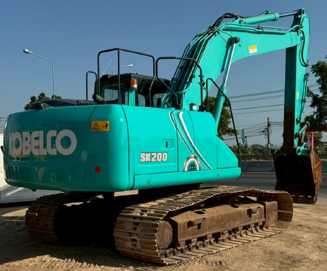 ขายรถขุด KOBELCO SK200 MARK 9 ปี 2015 นำเข้าจากญี่ปุ่น พร้อมใช้ มีVDOการทำงานครับ