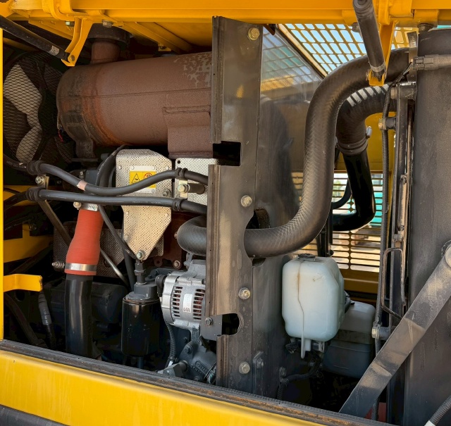 ขายรถตักล้อยาง KOMATSU WA150-5 นำเข้าจากญี่ปุ่น พร้อมใช้ มีVDOการทำงานครับ