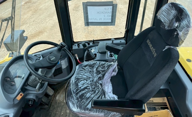 ขายรถตักล้อยาง KOMATSU WA150-5 พร้อมใช้ มีVDOการทำงานครับ ขายรถตักล้อยาง KOMATSU WA150-5 พร้อมใช้ มีVDOการทำงานครับ