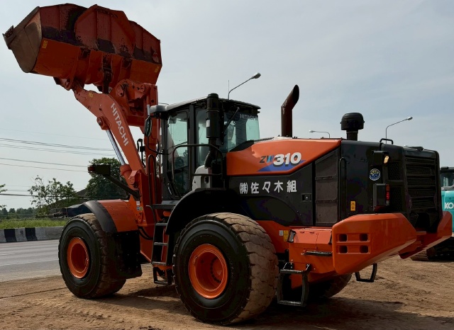 ขายรถตักล้อยาง HITACHI ZW310-6 ปี 2018 นำเข้าจากญี่ปุ่น พร้อมใช้ มีVDOการทำงานครับ