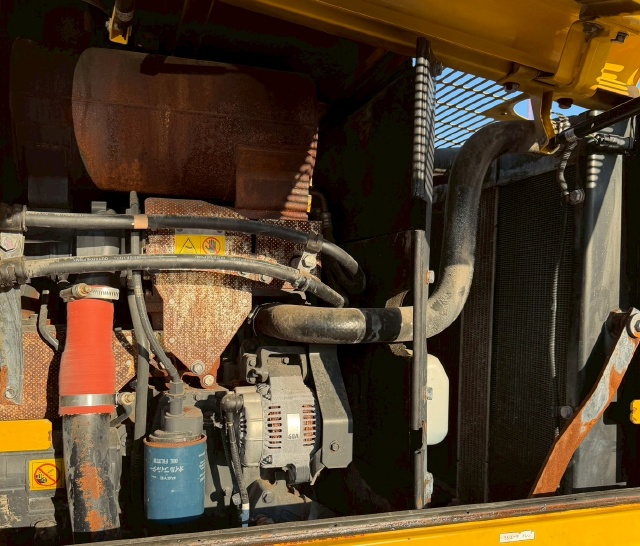 ขายรถตักล้อยาง KOMATSU WA100-5 นำเข้าจากญี่ปุ่น พร้อมใช้ มีVDOการทำงานครับ ขายรถตักล้อยาง KOMATSU WA100-5 นำเข้าจากญี่ปุ่น พร้อมใช้ มีVDOการทำงานครับ