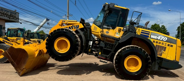 ขายรถตักล้อยาง KOMATSU WA470-8 ปี 2017 นำเข้าจากญี่ปุ่น พร้อมใช้ มีVDOการทำงานครับ