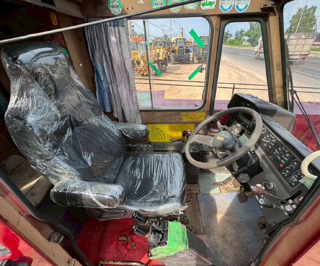 ขายรถเครน TADANO TR80M-1 (ขนาด 8 ตัน) ปี 1994 นำเข้าจากญี่ปุ่น พร้อมใช้ มีVDOการทำงานครับ