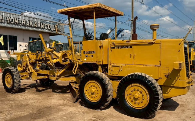 ขายรถเกรด MITSUBISHI MG300 นำเข้าจากญี่ปุ่น พร้อมใช้ มีVDOการทำงานครับ