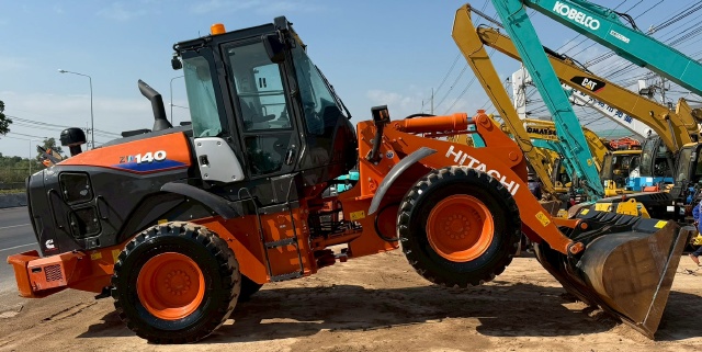 ขายรถตักล้อยาง HITACHI ZW140-6 ปี 2020 นำเข้าจากญี่ปุ่น พร้อมใช้ มีVDOการทำงานครับ