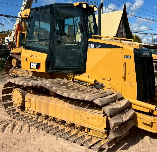 ขายรถดันดิน CAT D5K ปี 2010 พร้อมใช้ มีVDOการทำงานครับ