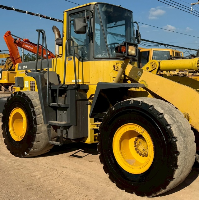 ขายรถตักล้อยาง KOMATSU WA350-3E นำเข้าจากญี่ปุ่น พร้อมใช้ มีVDOการทำงานครับ ขายรถตักล้อยาง KOMATSU WA350-3E นำเข้าจากญี่ปุ่น พร้อมใช้ มีVDOการทำงานครับ