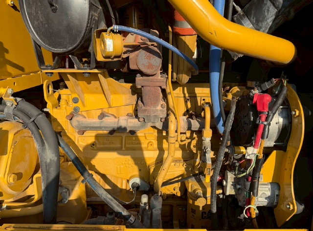 ขายรถเกรด CAT 140M ปี 2010 นำเข้าจากอเมริกาพร้อมใช้ มีVDOการทำงานครับ