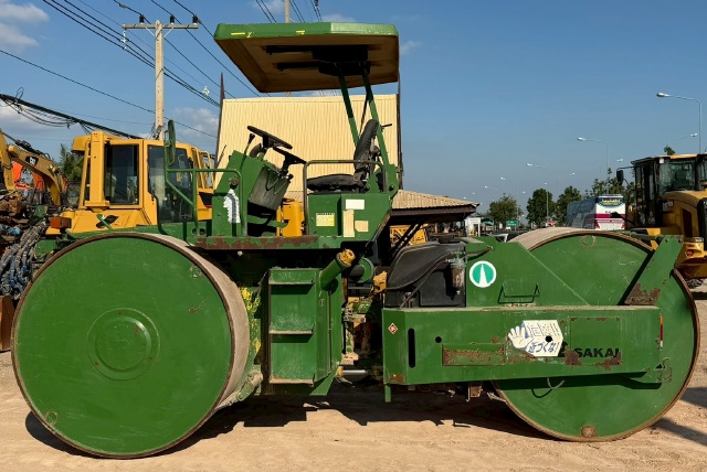 ขายรถบด SAKAI R2 นำเข้าจากญี่ปุ่น พร้อมใช้ มีVDOการทำงานครับ