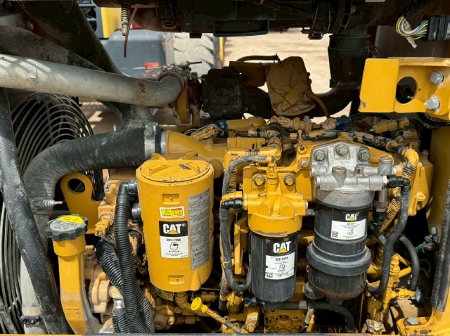 ขายรถดันดิน CAT D5K2 ปี 2013 พร้อมใช้ มีVDOการทำงานครับ