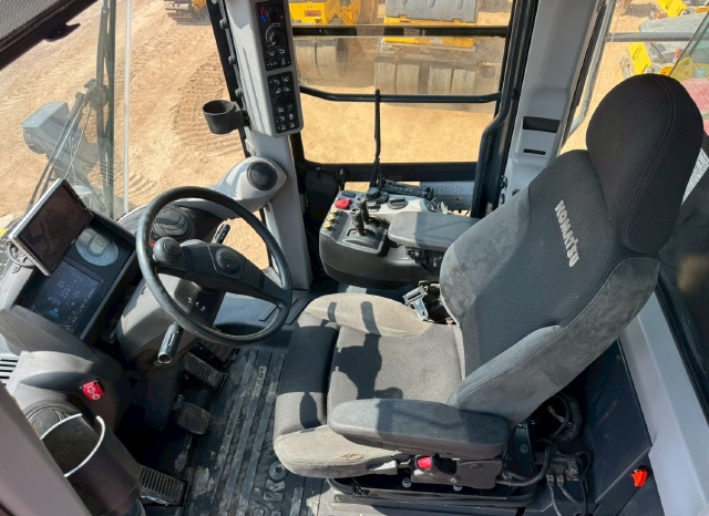 ขายรถตักล้อยาง KOMATSU WA470-10 ปี 2021 นำเข้าจากญี่ปุ่น พร้อมใช้ มีVDOการทำงานครับ ขายรถตักล้อยาง KOMATSU WA470-10 ปี 2021 นำเข้าจากญี่ปุ่น พร้อมใช้ มีVDOการทำงานครับ