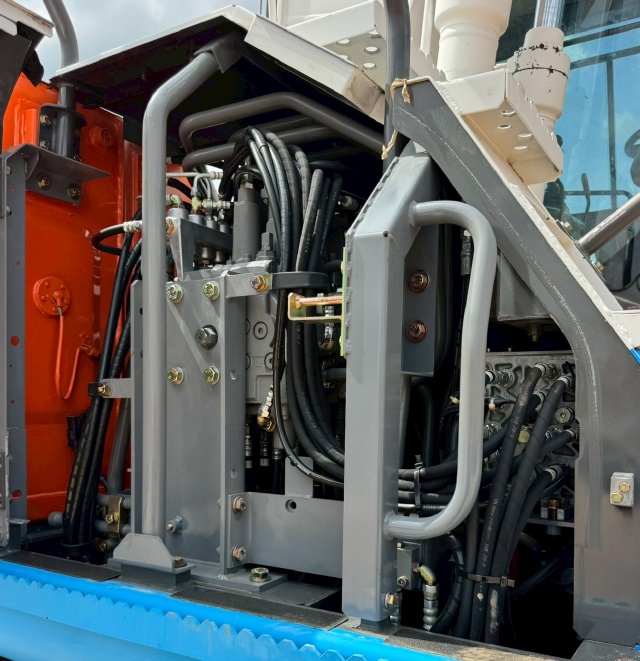 ขายรถขุด HITACHI ZX140W-3 ปี 2012 หัวคีบ นำเข้าจากญี่ปุ่น พร้อมใช้ มีVDOการทำงานครับ ขายรถขุด HITACHI ZX140W-3 ปี 2012 หัวคีบ นำเข้าจากญี่ปุ่น พร้อมใช้ มีVDOการทำงานครับ