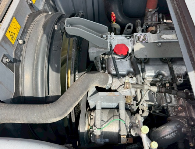 ขายรถขุด HITACHI ZX140W-3 ปี 2012 หัวคีบ นำเข้าจากญี่ปุ่น พร้อมใช้ มีVDOการทำงานครับ ขายรถขุด HITACHI ZX140W-3 ปี 2012 หัวคีบ นำเข้าจากญี่ปุ่น พร้อมใช้ มีVDOการทำงานครับ