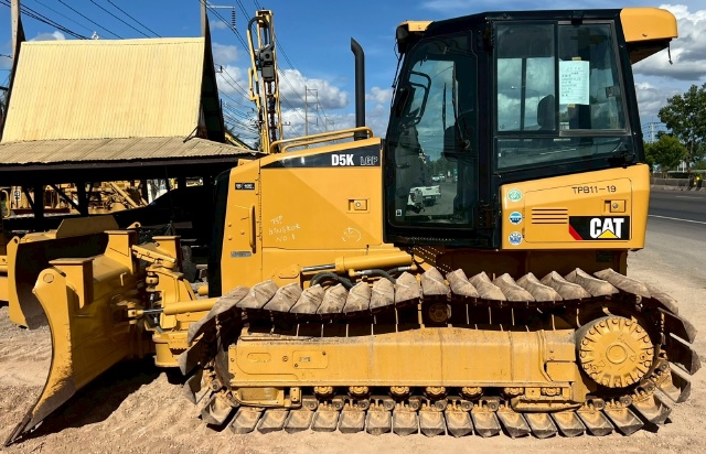 ขายรถดันดิน CAT D5K ปี 2010 พร้อมใช้ มีVDOการทำงานครับ