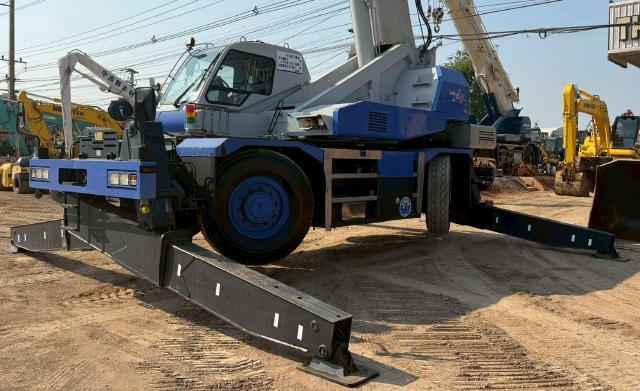 ขายรถเครน TADANO GR250N-2 (ขนาด 25 ตัน) ปี 2010 นำเข้าจากญี่ปุ่น พร้อมใช้ มีVDOการทำงานครับ