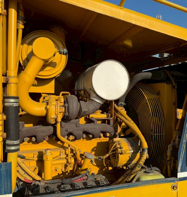 ขายรถเกรด KOMATSU GD405A-2 นำเข้าจากญี่ปุ่น พร้อมใช้ มีVDOการทำงานครับ