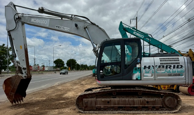 ขายรถขุด KOBELCO SK200 MARK 9 ปี 2013 นำเข้าจากญี่ปุ่น พร้อมใช้ มีVDOการทำงานครับ