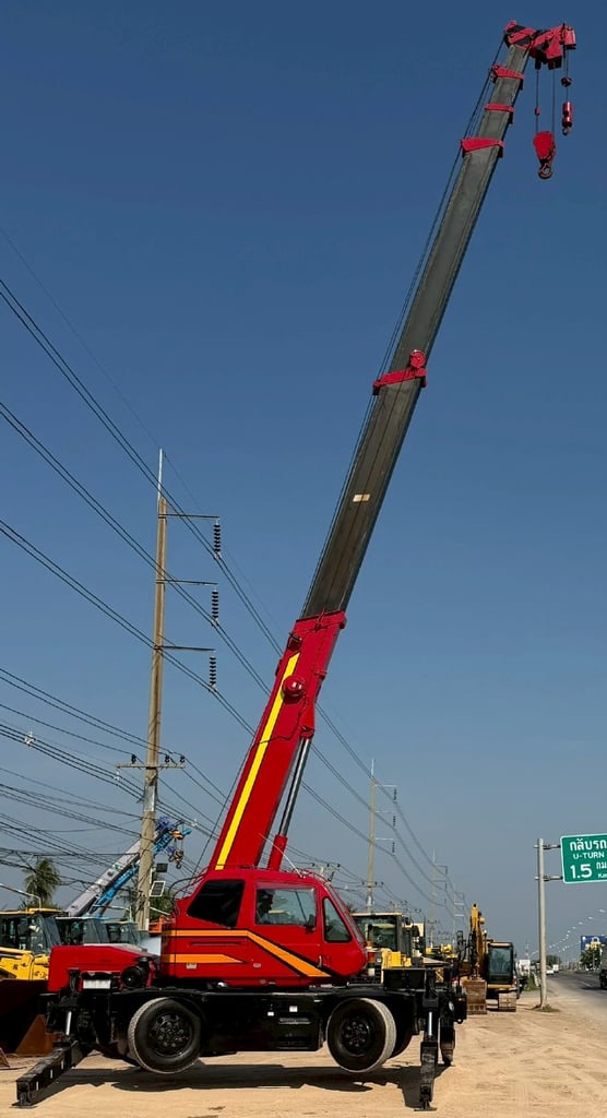 ขายรถเครน TADANO GR100N-1 (ขนาด 10 ตัน) ปี 2006 นำเข้าจากญี่ปุ่น พร้อมใช้ มีVDOการทำงานครับ