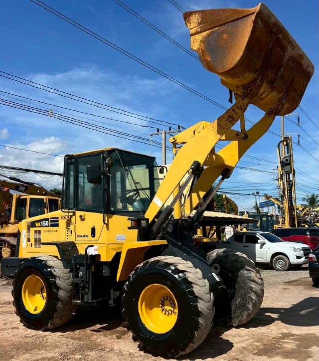 ขายรถตักล้อยาง KOMATSU WA150-5 พร้อมใช้ มีVDOการทำงานครับ