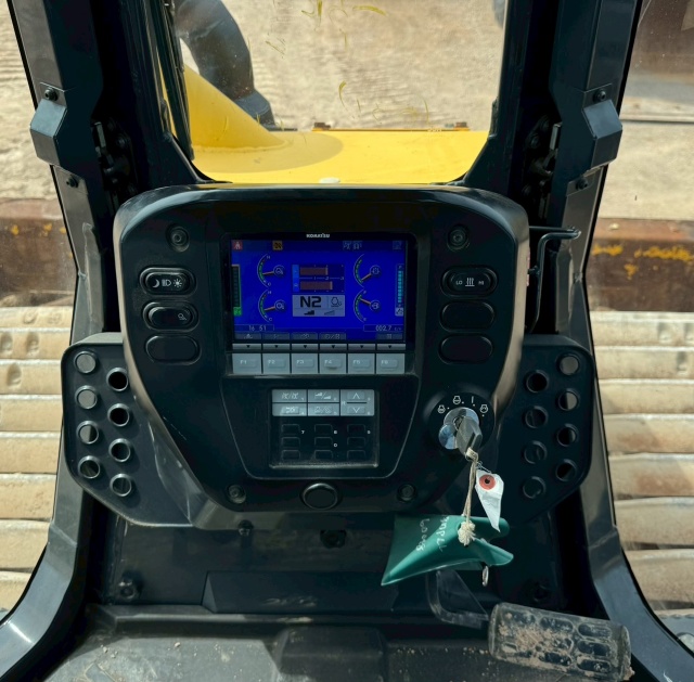ขายรถดันดิน KOMATSU D37PLL-24 ปี 2017 พร้อมใช้ มีVDOการทำงานครับ