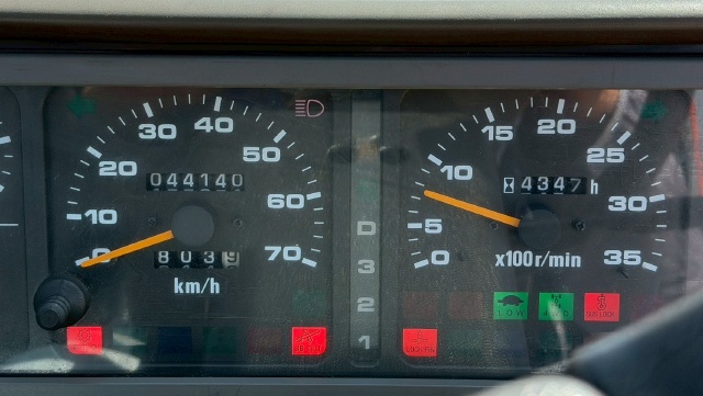 ขายรถเครน TADANO GR120N-1 (ขนาด 12 ตัน) ปี 2005 นำเข้าจากญี่ปุ่น พร้อมใช้ มีVDOการทำงานครับ ขายรถเครน TADANO GR120N-1 (ขนาด 12 ตัน) ปี 2005 นำเข้าจากญี่ปุ่น พร้อมใช้ มีVDOการทำงานครับ