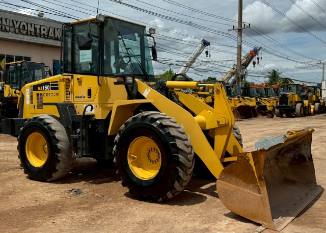ขายรถตักล้อยาง KOMATSU WA150-5 พร้อมใช้ มีVDOการทำงานครับ ขายรถตักล้อยาง KOMATSU WA150-5 พร้อมใช้ มีVDOการทำงานครับ
