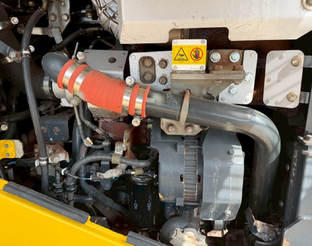 ขายรถตักล้อยาง KOMATSU WA200-8 ปี 2020 แขนยาวพิเศษ นำเข้าจากญี่ปุ่น พร้อมใช้ มีVDOการทำงานครับ ขายรถตักล้อยาง KOMATSU WA200-8 ปี 2020 แขนยาวพิเศษ นำเข้าจากญี่ปุ่น พร้อมใช้ มีVDOการทำงานครับ