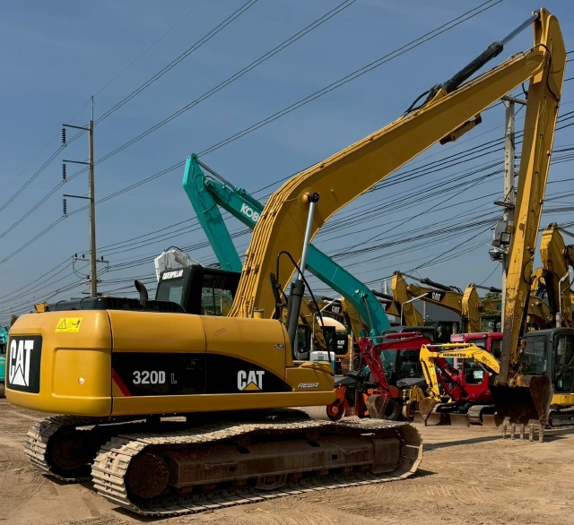 ขายรถขุด CAT 320DL ปี 2012 บูมยาว 16 เมตร นำเข้าจากญี่ปุ่น พร้อมใช้ มีVDOการทำงานครับ