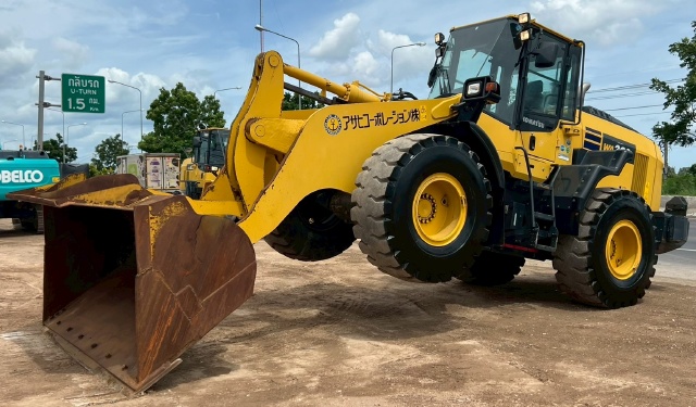 ขายรถตักล้อยาง KOMATSU WA320-8 ปี 2018 แขนยาวพิเศษ นำเข้าจากญี่ปุ่น พร้อมใช้ มีVDOการทำงานครับ