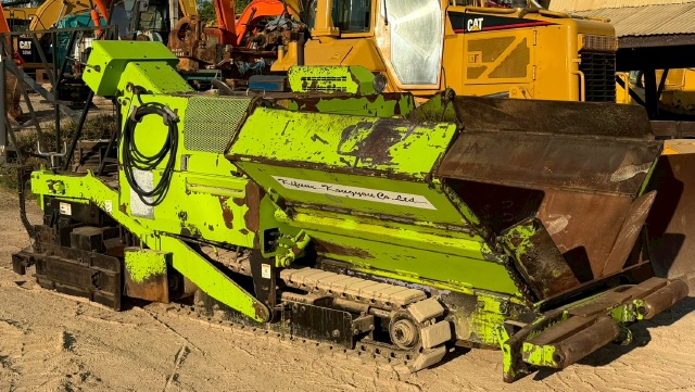 ขายรถปูยาง NIIGATA NF30CVDM (ขนาด 3 เมตร) นำเข้าจากญี่ปุ่น พร้อมใช้ มีVDOการทำงานครับ