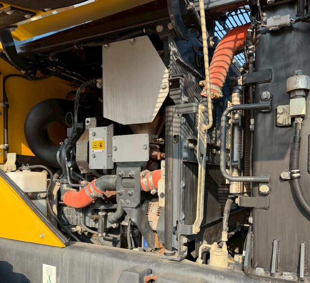 ขายรถตักล้อยาง KOMATSU WA320-7 ปี 2016 นำเข้าจากญี่ปุ่น พร้อมใช้ มีVDOการทำงานครับ