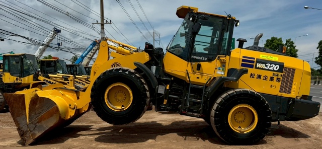ขายรถตักล้อยาง KOMATSU WA320-8 ปี 2022 พร้อมใช้ มีVDOการทำงานครับ