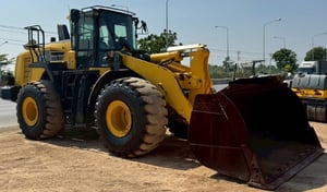 ขายรถตักล้อยาง KOMATSU WA470-10 ปี 2021 นำเข้าจากญี่ปุ่น พร้อมใช้ มีVDOการทำงานครับ ขายรถตักล้อยาง KOMATSU WA470-10 ปี 2021 นำเข้าจากญี่ปุ่น พร้อมใช้ มีVDOการทำงานครับ
