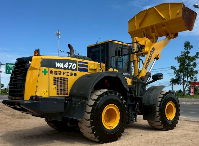 ขายรถตักล้อยาง KOMATSU WA470-8 ปี 2017 นำเข้าจากญี่ปุ่น พร้อมใช้ มีVDOการทำงานครับ