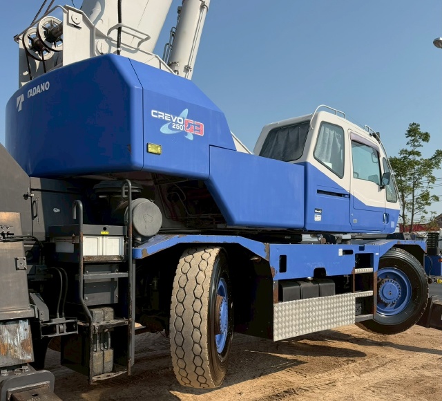 ขายรถเครน TADANO GR250N-2 (ขนาด 25 ตัน) ปี 2010 นำเข้าจากญี่ปุ่น พร้อมใช้ มีVDOการทำงานครับ