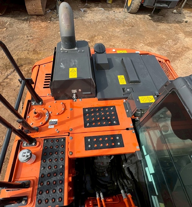 ขายรถขุด HITACHI ZX120-6 ปี 2019 หัวคีบไม้ พร้อมใช้ มีVDOการทำงานครับ