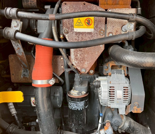 ขายรถตักล้อยาง KOMATSU WA100-5 นำเข้าจากญี่ปุ่น พร้อมใช้ มีVDOการทำงานครับ