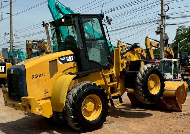 ขายรถตักล้อยาง CAT 910K ปี 2015 พร้อมใช้ มีVDOการทำงานครับ