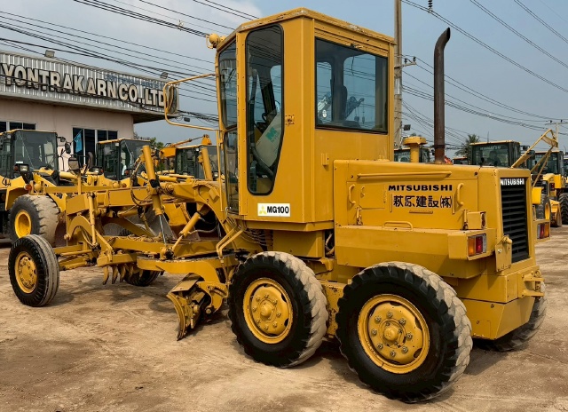 ขายรถเกรด MITSUBISHI MG100 นำเข้าจากญี่ปุ่น พร้อมใช้ มีVDOการทำงานครับ ขายรถเกรด MITSUBISHI MG100 นำเข้าจากญี่ปุ่น พร้อมใช้ มีVDOการทำงานครับ