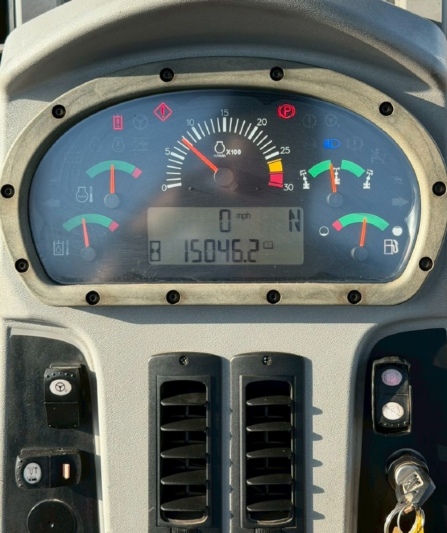 ขายรถเกรด CAT 140M ปี 2010 นำเข้าจากอเมริกาพร้อมใช้ มีVDOการทำงานครับ