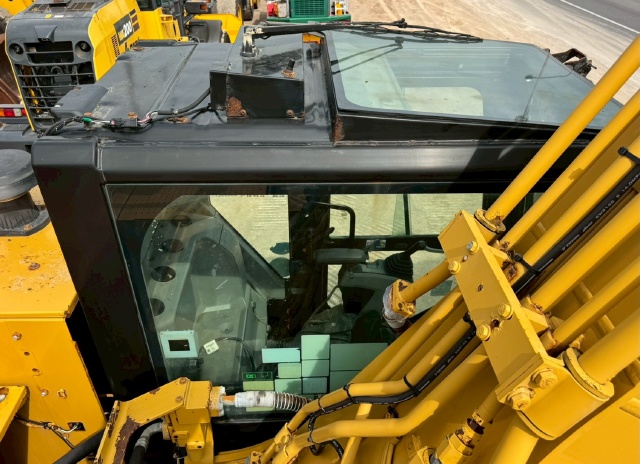 ขายรถขุด CAT 320E ปี 2015 นำเข้าจากญี่ปุ่น พร้อมใช้ มีVDOการทำงานครับ ขายรถขุด CAT 320E ปี 2015 นำเข้าจากญี่ปุ่น พร้อมใช้ มีVDOการทำงานครับ