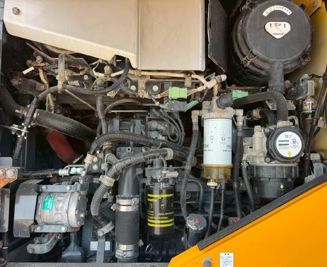 ขายรถตักล้อยาง KOMATSU WA320-8 ปี 2019 พร้อมใช้ มีVDOการทำงานครับ