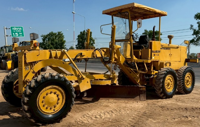 ขายรถเกรด MITSUBISHI MG300 นำเข้าจากญี่ปุ่น พร้อมใช้ มีVDOการทำงานครับ